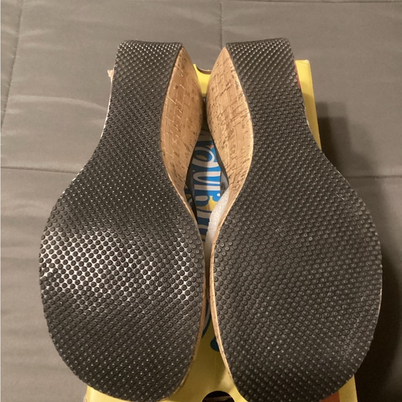 Skechers Sandals - Picture 5 of 5